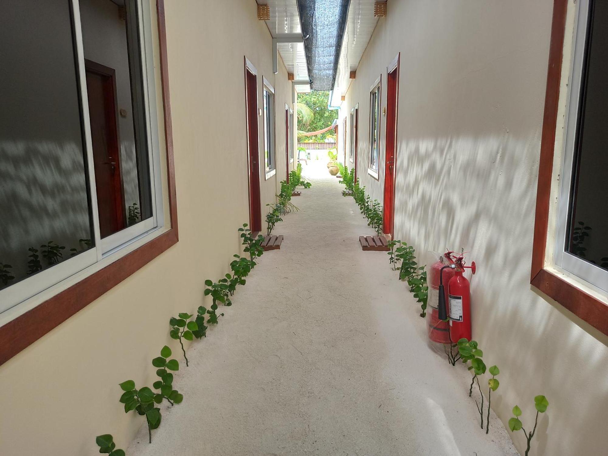 Mamello Beach Club Maldives Feridhoo Exteriör bild