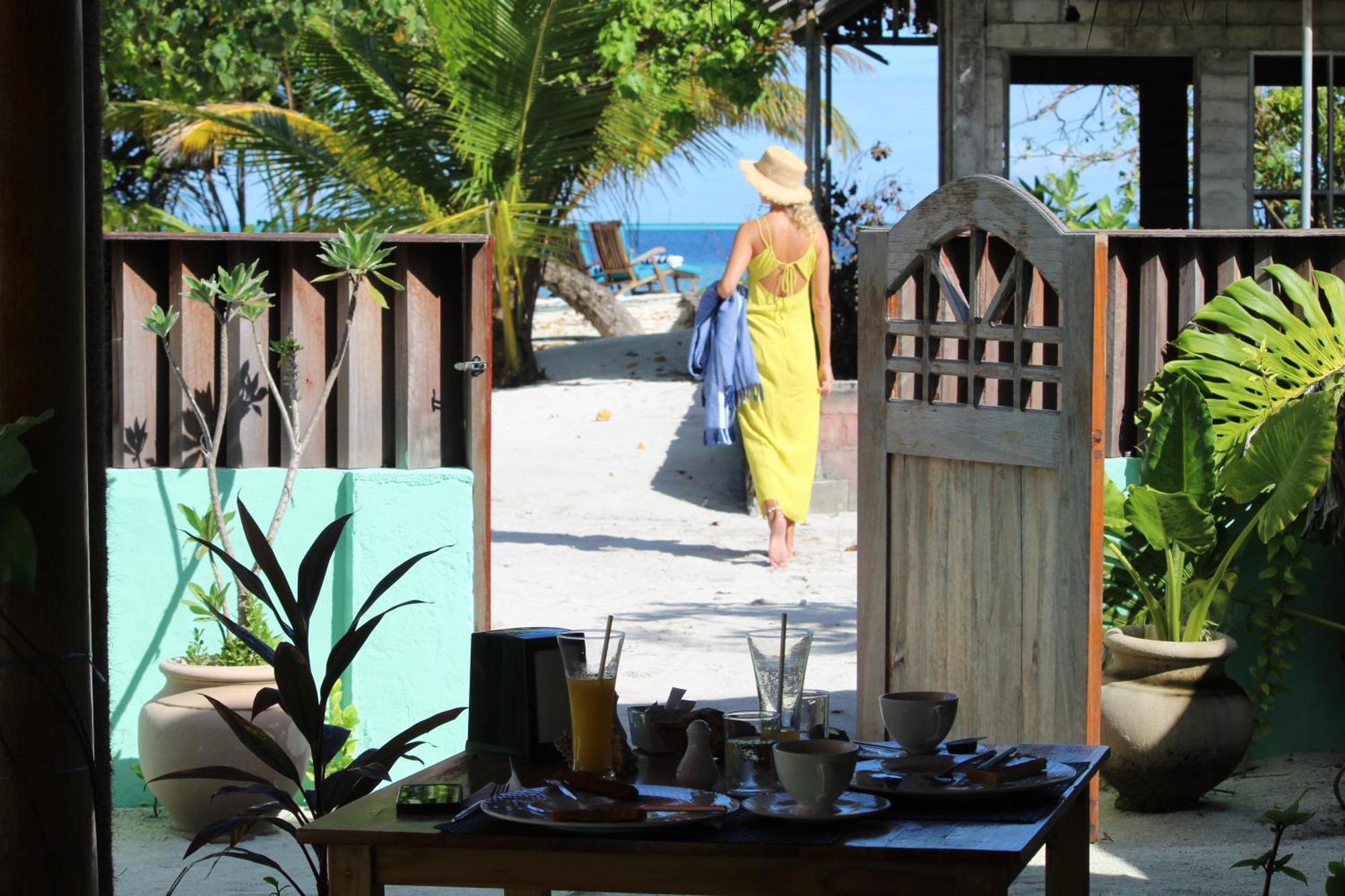 Mamello Beach Club Maldives Feridhoo Exteriör bild
